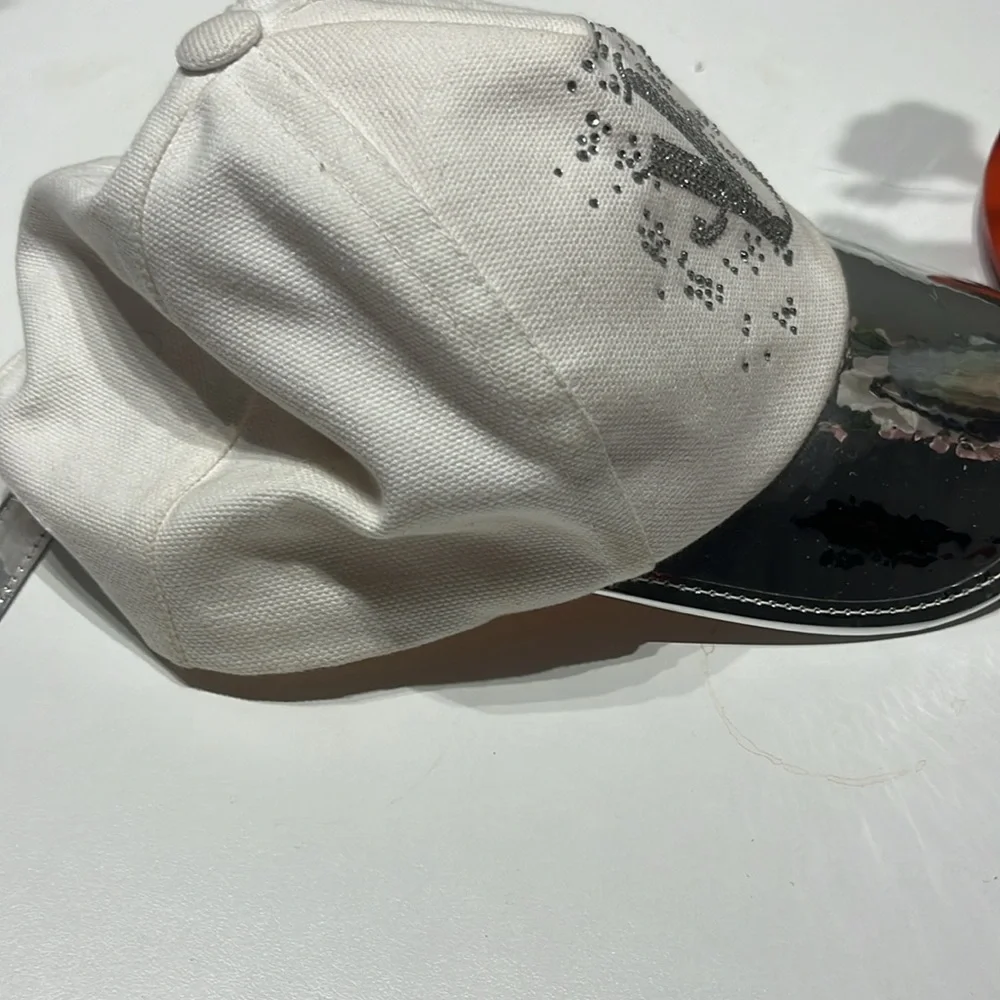 Versace hat - Picture 3 of 10